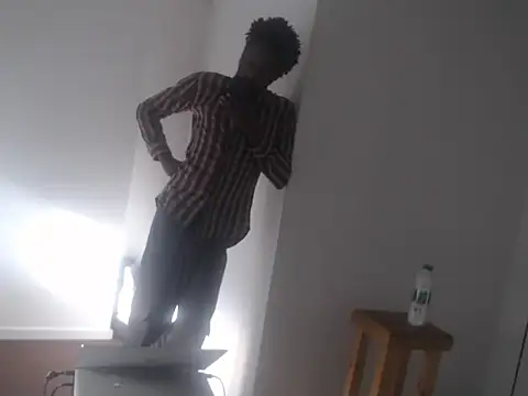 Snapshot of Mastertopdome chatting on October 7, 2025, 11:22 am Mastertopdome online show from October 7, 2025, 11:22 am