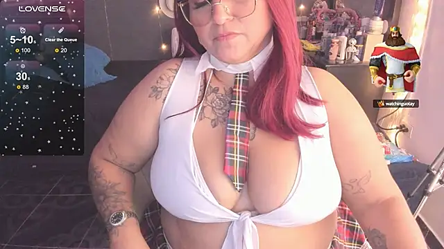 Snapshot of Ivonnee__ chatting on February 21, 2025, 5:24 am Ivonnee   online show from February 21, 2025, 5:24 am