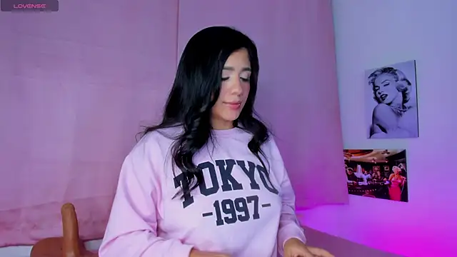 tellmebri online show from October 3, 2025, 8:38 am