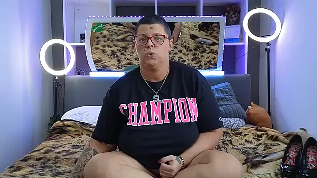 Snapshot of SunshineLexi chatting on October 18, 2025, 9:00 am SunshineLexi online show from October 18, 2025, 9:00 am