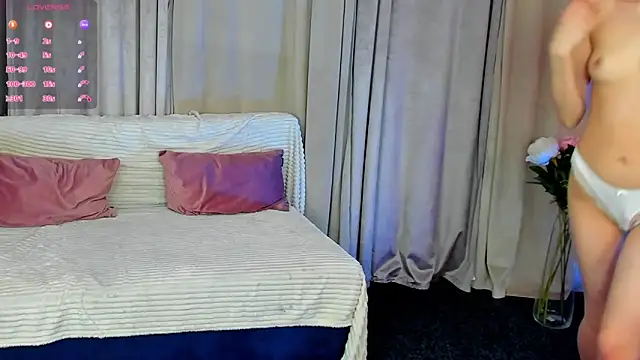 NovaBlissss online show from January 31, 2025, 6:03 pm