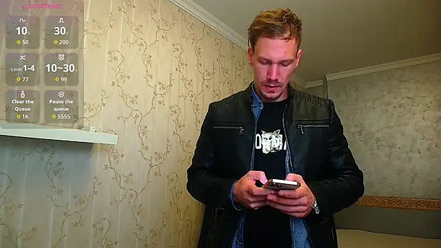 Snapshot of MateoBenjaminX chatting on October 10, 2025, 6:36 am MateoBenjaminX online show from October 10, 2025, 6:36 am