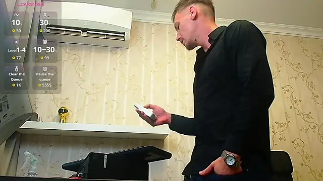 Snapshot of MateoBenjaminX chatting on October 19, 2025, 5:21 am MateoBenjaminX online show from October 19, 2025, 5:21 am