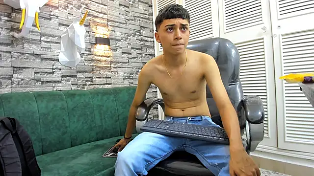 DamiBright online show from October 8, 2025, 6:08 pm