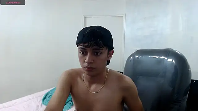 DamiBright online show from March 11, 2025, 1:26 am