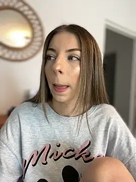 Snapshot of Mia_Ethan chatting on October 10, 2025, 9:10 am Mia Ethan online show from October 10, 2025, 9:10 am