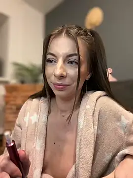 Mia Ethan online show from January 26, 2025, 5:34 pm