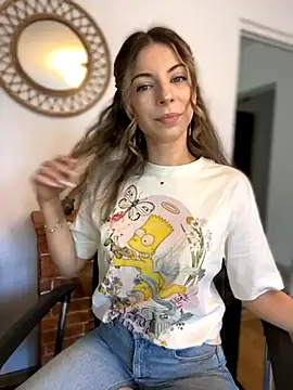 Snapshot of Mia_Ethan chatting on September 22, 2025, 12:22 pm Mia Ethan online show from September 22, 2025, 12:22 pm