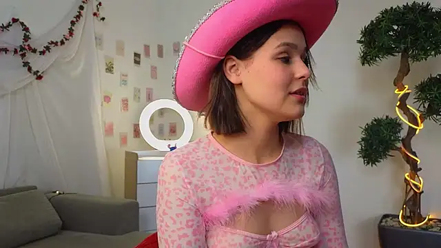 Snapshot of EthalGold chatting on March 9, 2025, 9:24 am EthalGold online show from March 9, 2025, 9:24 am