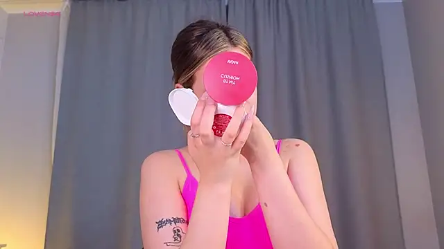 Snapshot of EthalGold chatting on October 16, 2025, 3:04 am EthalGold online show from October 16, 2025, 3:04 am