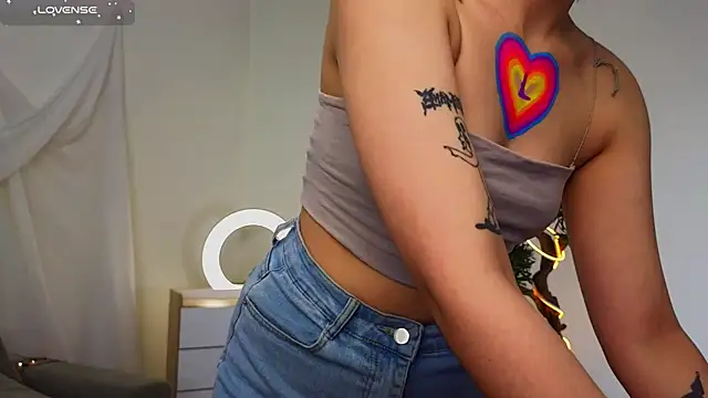 Snapshot of EthalGold chatting on March 3, 2025, 9:13 am EthalGold online show from March 3, 2025, 9:13 am