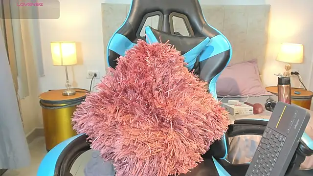  maria foxx  online show from February 4, 2026, 11:27 am