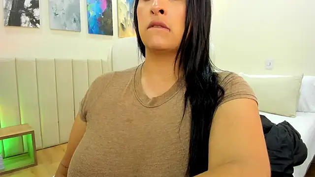 DaniRousse online show from February 22, 2026, 3:53 am