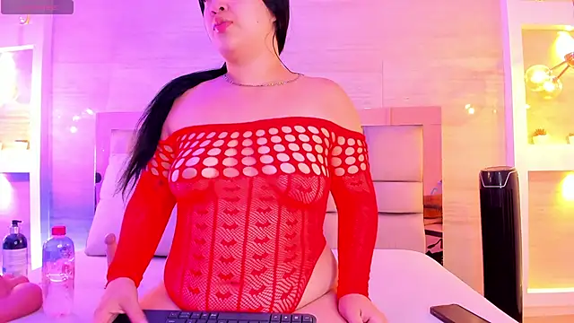 Snapshot of shanon_hughes_ chatting on September 19, 2025, 3:43 am shanon hughes  online show from September 19, 2025, 3:43 am