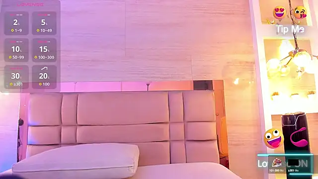 Snapshot of shanon_hughes_ chatting on September 27, 2025, 3:56 am shanon hughes  online show from September 27, 2025, 3:56 am