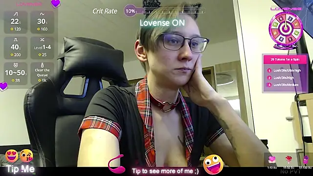 Snapshot of Tyra-Wild chatting on January 5, 2025, 6:02 pm Tyra-Wild online show from January 5, 2025, 6:02 pm