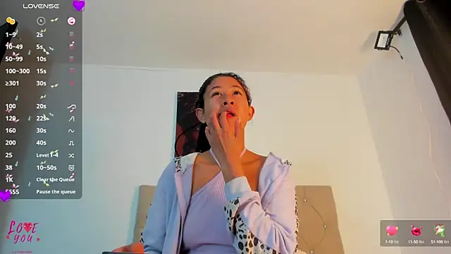 Milkdulce1 online show from March 2, 2025, 2:19 am