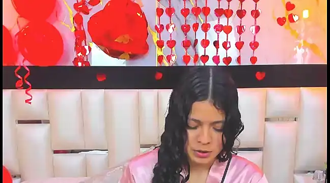 Snapshot of AnneBelmont chatting on February 14, 2025, 2:28 am AnneBelmont online show from February 14, 2025, 2:28 am