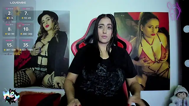 vaiolet triana online show from February 26, 2025, 1:14 am