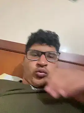 Snapshot of Ruk436 chatting on December 28, 2024, 1:18 am Ruk436 online show from December 28, 2024, 1:18 am