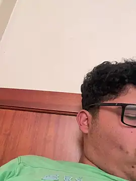 Snapshot of Ruk436 chatting on December 29, 2024, 4:07 pm Ruk436 online show from December 29, 2024, 4:07 pm