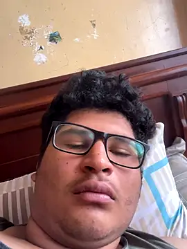 Snapshot of Ruk436 chatting on November 2, 2025, 5:29 pm Ruk436 online show from November 2, 2025, 5:29 pm