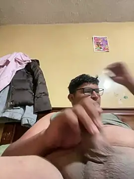 Snapshot of Ruk436 chatting on February 9, 2025, 12:06 am Ruk436 online show from February 9, 2025, 12:06 am