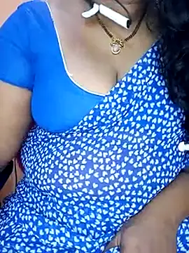 Snapshot of Sexy-Telugunayana2 chatting on February 17, 2025, 7:26 am Sexy-Telugunayana2 online show from February 17, 2025, 7:26 am