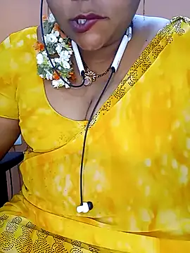 Snapshot of Sexy-Telugunayana2 chatting on February 25, 2025, 5:19 am Sexy-Telugunayana2 online show from February 25, 2025, 5:19 am