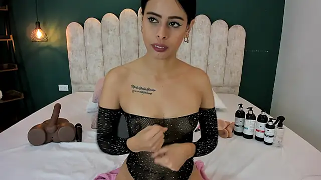 miabacker   online show from February 19, 2025, 1:17 pm