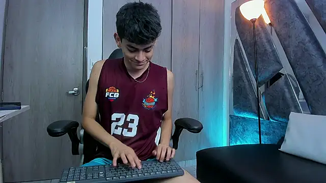 Yef Thin online show from September 21, 2025, 2:49 am