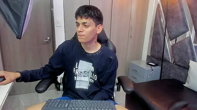 Yef Thin online show from November 22, 2025, 4:00 am