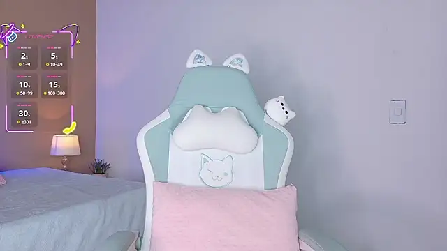 ahvi ebony online show from January 17, 2026, 12:42 pm