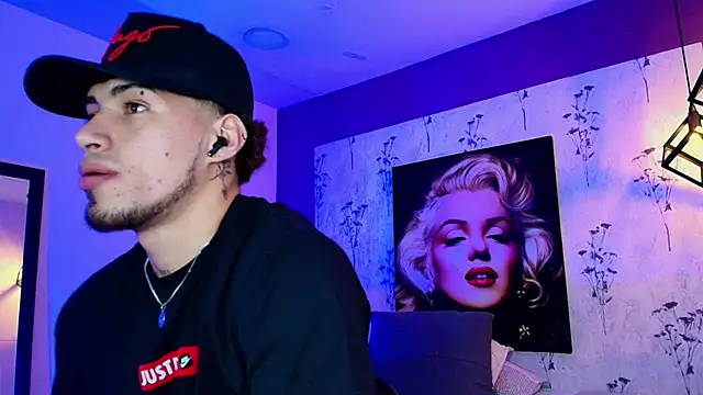 austin collinss online show from February 28, 2025, 1:26 am