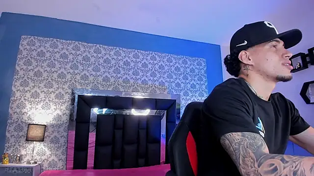 austin collinss online show from March 16, 2025, 3:25 am