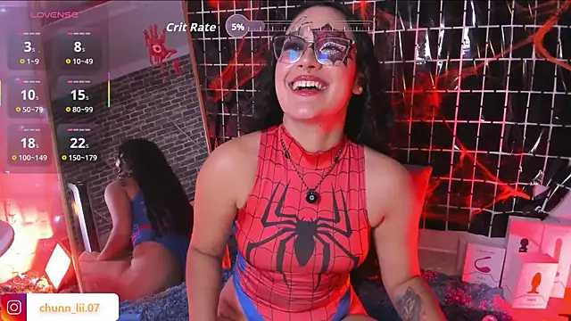 Snapshot of chunn_liioo chatting on October 12, 2025, 11:50 pm chunn liioo online show from October 12, 2025, 11:50 pm