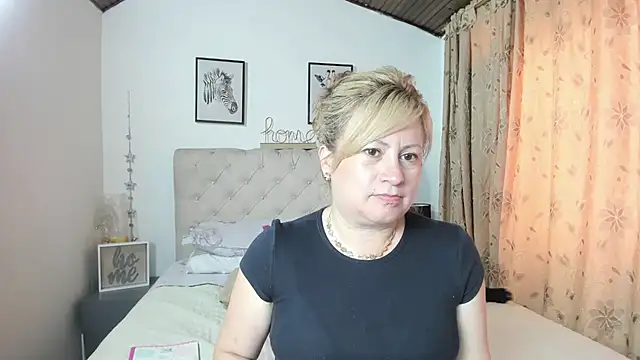 MonyCassius online show from February 21, 2025, 3:54 pm