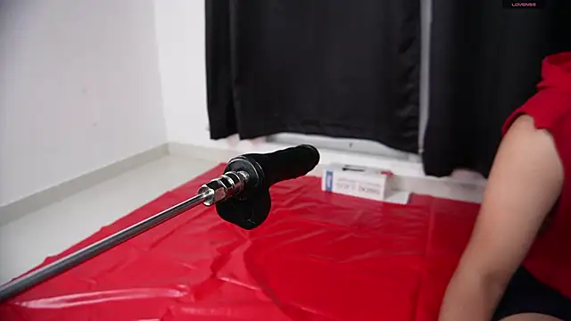 Raven Whisper online show from October 5, 2025, 2:46 am