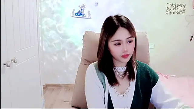 susan-YY online show from December 20, 2024, 5:04 am