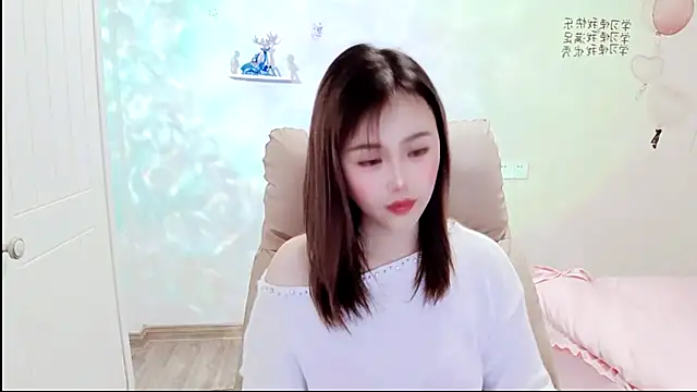 susan-YY online show from December 21, 2024, 1:42 pm