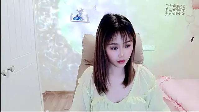 susan-YY online show from December 24, 2024, 4:55 am