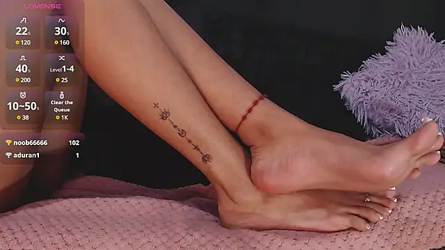 valerycarter  online show from March 19, 2025, 3:30 am