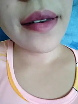 Snapshot of Anki-doll chatting on October 28, 2025, 5:39 am Anki-doll online show from October 28, 2025, 5:39 am