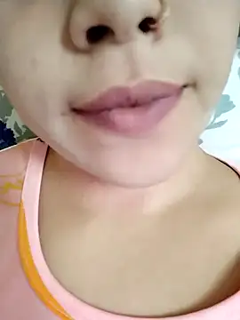 Snapshot of Anki-doll chatting on October 6, 2025, 6:03 am Anki-doll online show from October 6, 2025, 6:03 am