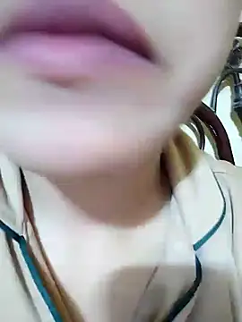 Snapshot of Anki-doll chatting on March 21, 2025, 12:39 pm Anki-doll online show from March 21, 2025, 12:39 pm