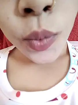 Snapshot of Anki-doll chatting on March 5, 2025, 8:43 am Anki-doll online show from March 5, 2025, 8:43 am