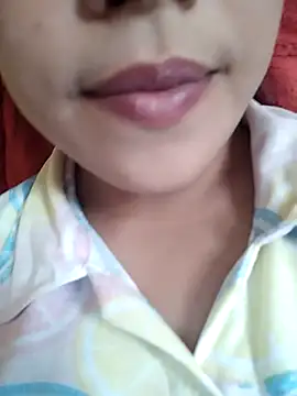 Snapshot of Anki-doll chatting on March 20, 2025, 12:32 pm Anki-doll online show from March 20, 2025, 12:32 pm