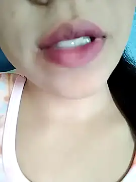 Snapshot of Anki-doll chatting on October 23, 2025, 5:50 am Anki-doll online show from October 23, 2025, 5:50 am