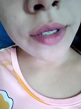 Snapshot of Anki-doll chatting on October 20, 2025, 6:15 am Anki-doll online show from October 20, 2025, 6:15 am