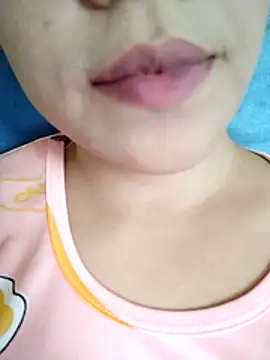 Snapshot of Anki-doll chatting on November 1, 2025, 5:36 am Anki-doll online show from November 1, 2025, 5:36 am